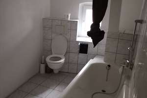 Geräumige Dachgeschoss-Wohnung mit Badewanne, Tageslichtbad und Einbauküche! – Landsberger Straße 54, 6112 Freiimfelde/Kanenaer Weg, Halle (Saale) – Vorschaubild 11