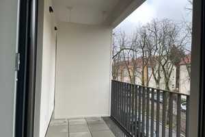 Perfekt geschnittene 4-Zimmer-Wohnung mit Einbauküche, Balkon (Loggia) und Gäste-Bad! – Biedenkopfer Str. 44-54, 13507 Berlin – Vorschaubild 11