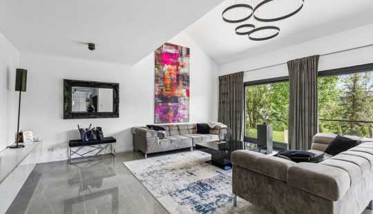 Bild von Villaartiges Einfamilienhaus mit 446 m² Wohnfläche und Wellnessbereich