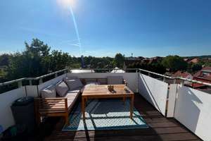 Schöne 3-Raum-Dachgeschosswohnung mit großem Balkon