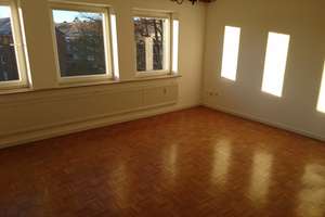 Gepflegte 3-Raum-Wohnung mit Einbauküche in Kiel – Die vollständige Adresse der Immobilie erhältst du vom Anbieter., 24148 Wellingdorf, Kiel – Vorschaubild 11