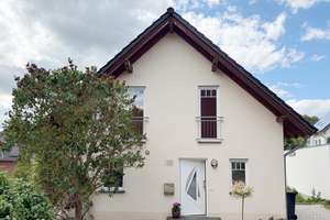 Familienfreundliches Architektenhaus mit Einliegerwohnung und Naturgarten in Linz am Rhein – Die vollständige Adresse der Immobilie erhältst du vom Anbieter., 53545 Linz am Rhein – Vorschaubild 4