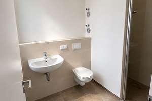 Helle 58 qm Dachgeschosswohnung mit großem Balkon – Berlin Hbf / Tiergarten – Die vollständige Adresse der Immobilie erhältst du vom Anbieter., 10557 Moabit, Berlin – Vorschaubild 11