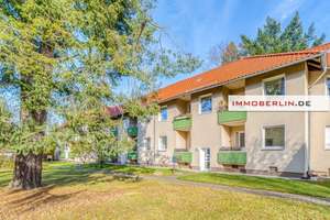 IMMOBERLIN.DE - Toplage! Wohnung mit Südwestloggia & Hobbyraum – Die vollständige Adresse der Immobilie erhältst du vom Anbieter., 12205 Lichterfelde, Berlin – Vorschaubild 2