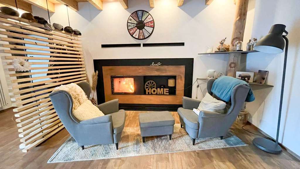 Immobilie in Höpfingen - Wohneigentum mit Gewerbefläche in Randlage! - Bild 3