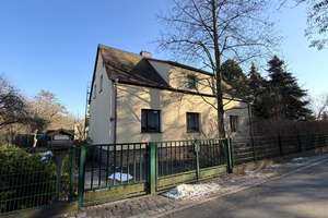Viel Platz für Familie – freistehendes Einfamilienhaus mit Terrasse, Garage und schönem Garten! – Die vollständige Adresse der Immobilie erhältst du vom Anbieter., 4509 Delitzsch – Vorschaubild 3