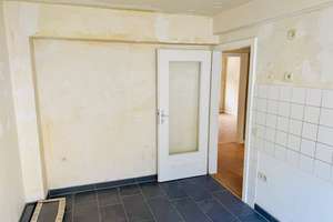 Modernisierte 3-Zimmer-Wohnung mit Loggia, Garage & großem Potenzial in Köln Sülz – Nikolausstraße 125, 50937 Sülz, Köln – Vorschaubild 15