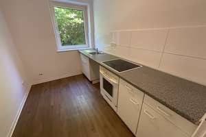 Frisch renovierte 2 Zimmer-Wohnung mit Tageslichtbad und Dusche – Ziegeleiweg 12, 23730 Neustadt in Holstein – Vorschaubild 4