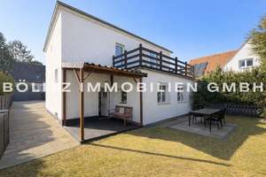 Rudow: modernes EFH + Einliegerwohnung - 135m² WFL, 4 Zimmer, 2 Terrassen, Balkon, Garten – Die vollständige Adresse der Immobilie erhältst du vom Anbieter., 12355 Rudow, Berlin – Vorschaubild 3