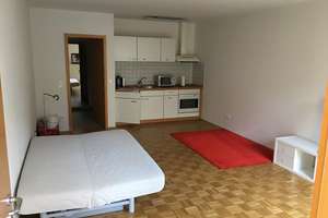 Toplage in Stadtamhof! Helle 34 qm mit Südterrasse – Stadtamhof 15, 93049 Stadtamhof, Regensburg – Vorschaubild 1