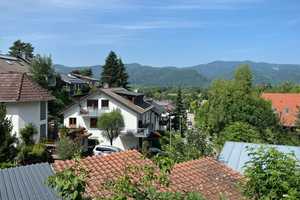 Großzügige Doppelhaushälfte mit schöner Einliegerwohnung und Schwarzwaldblick – Freiburg im Breisgau – Vorschaubild 5