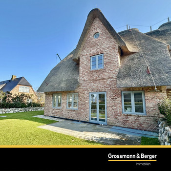 Großzügiger Neubau zur Ferienvermietung