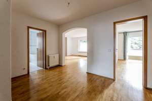 Einziehen leicht gemacht! Rd. 82 m² Hochparterrewohnung mit Balkon und Stellpatz in GE-Rotthausen