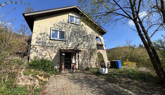Bild von Charmantes Einfamilienhaus mit Potenzial für eine Einliegerwohnung in einzigartiger Lage