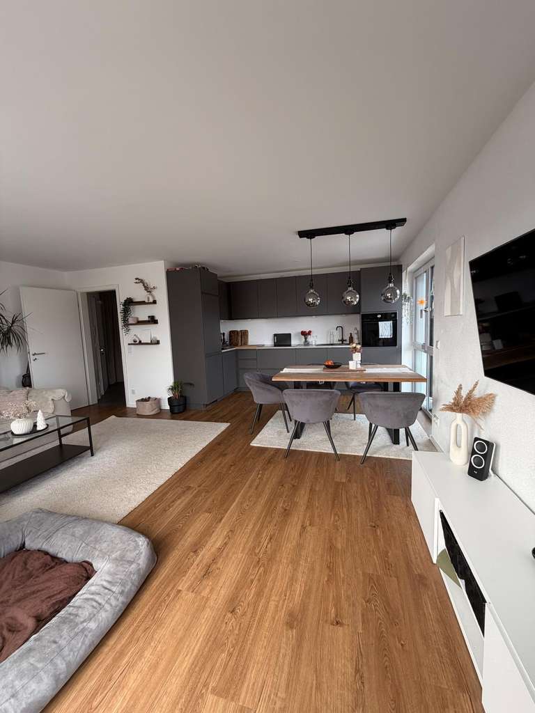 Immobilie in Weichs - Elegante 3-Zimmer-Wohnung mit Balkon im 2. OG in Weichs - Bild 3