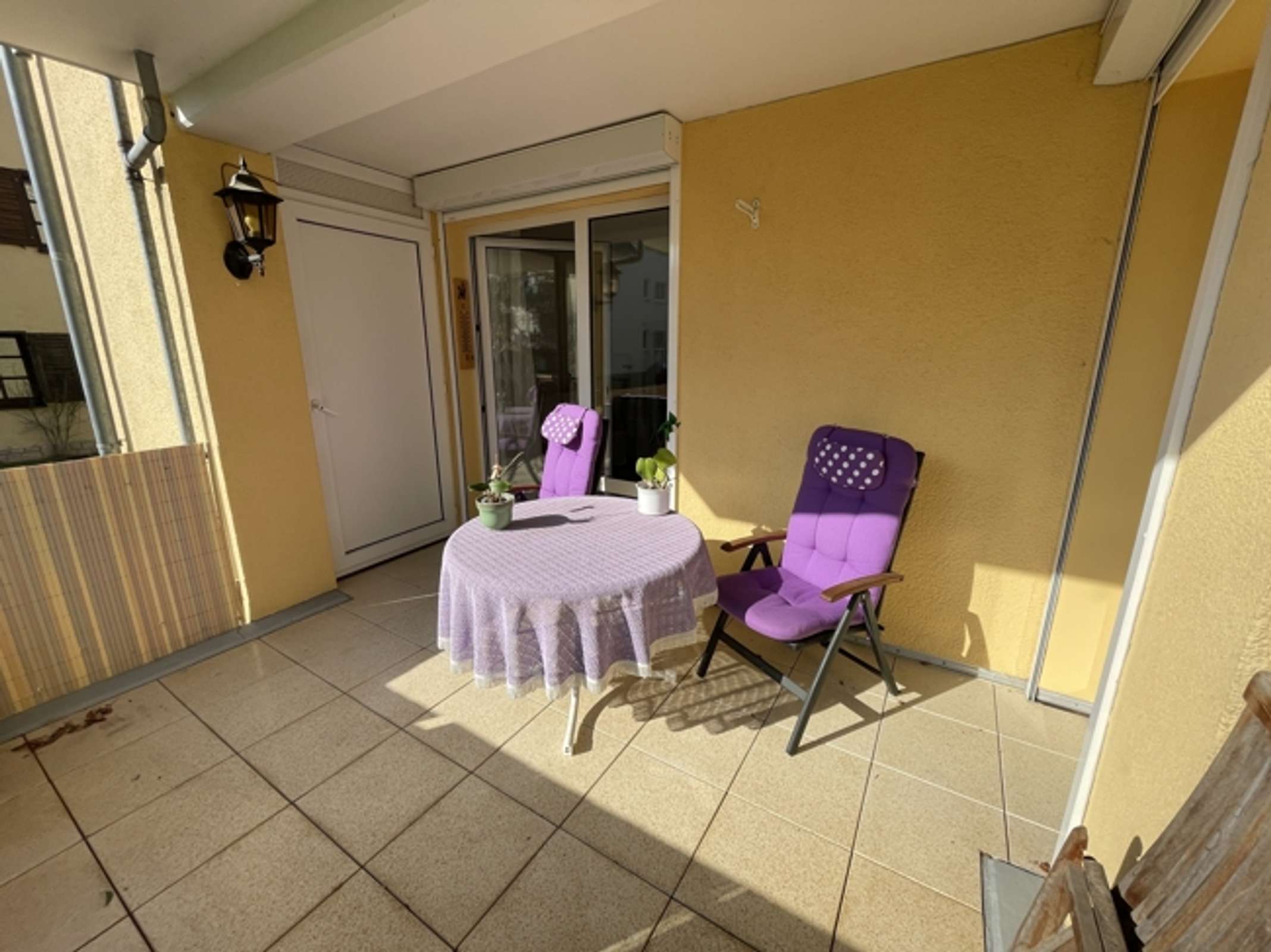 Sonnige 3-Zimmer-Eigentumswohnung mit Balkon und TG-Stellplatz in beliebter Lage von Geismar