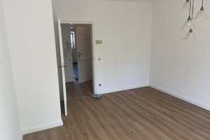 Schön geschnittene 3 Zimmer Wohnung mit Balkon – Die vollständige Adresse der Immobilie erhältst du vom Anbieter., 51063 Mülheim (Ortsteil), Köln – Vorschaubild 2