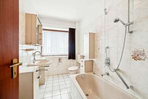 Viel Platz zum Leben! Attraktives Zweifamilienhaus mit Wintergarten, Kamin und großzügigem Garten! – Die vollständige Adresse der Immobilie erhältst du vom Anbieter., 38442 Ehmen, Wolfsburg – Vorschaubild 13