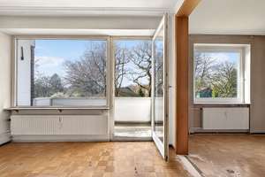 Raum für eigene Ideen: schön geschnittene Wohnung mit 2,5 Zimmern, Balkon und PKW-Stellplatz – Die vollständige Adresse der Immobilie erhältst du vom Anbieter., 25462 Halstenbek – Vorschaubild 9