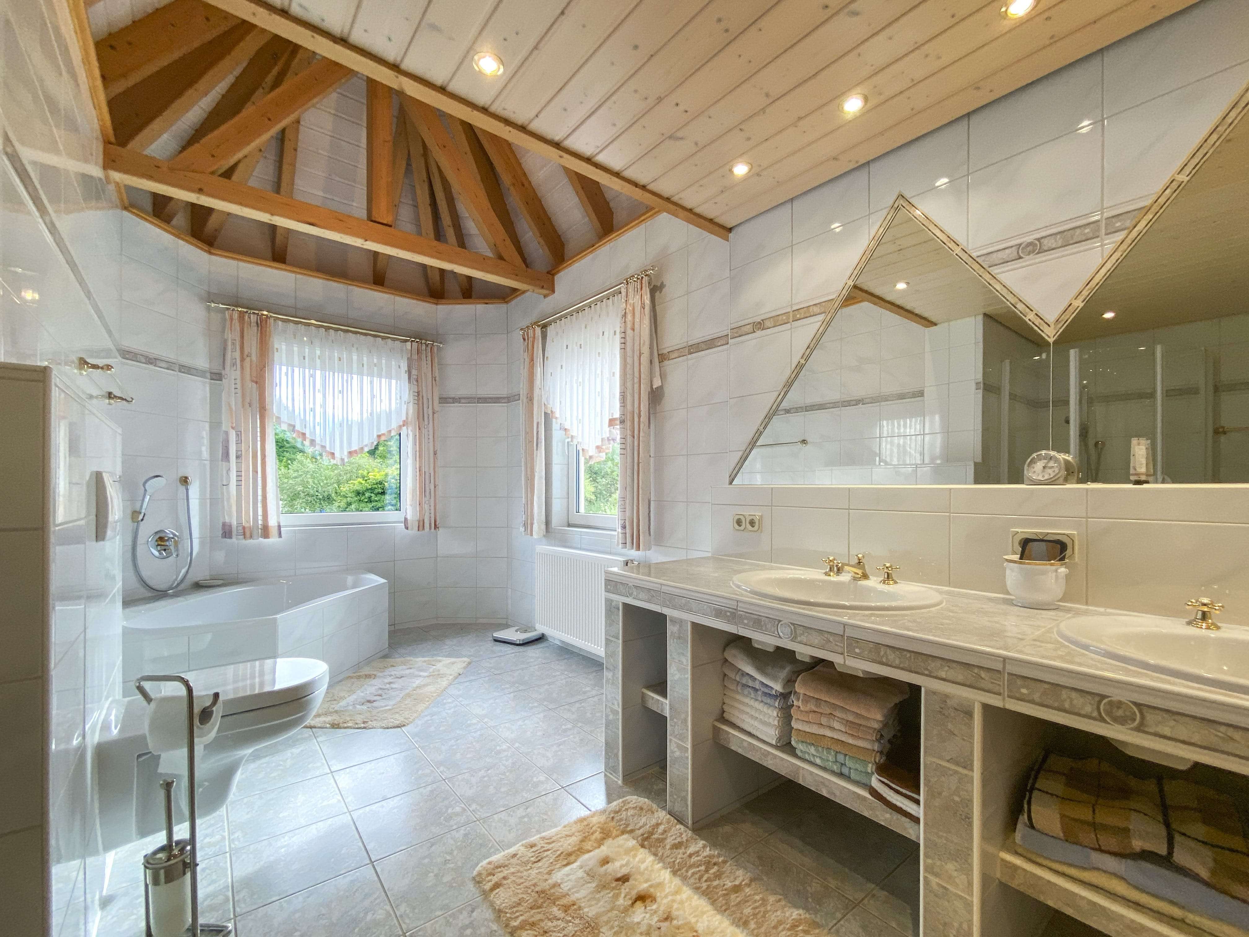 Immobilie in Eußenheim - Wohnen in seiner schönsten Form! - Bild 10