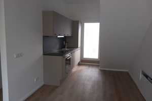 Exklusive 3-Zimmer-Dachgeschosswohnung mit geh. Innenausstattung mit EBK in Berlin Prenzlauer Berg – Schivelbeiner Straße 7, 10439 Berlin – Vorschaubild 3