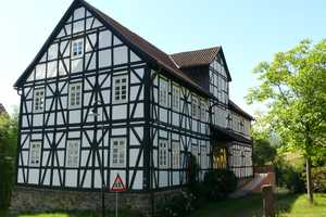 Prächtiges Wohn-Atelier-Fachwerkhaus im Naturpark Kellerwald – Kellerwaldstraße 15, 34537 Waldeck-Frankenberg (Kreis) – Vorschaubild 5