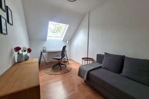 Licht, Charme & Gemütlichkeit – modernes Dachgeschossdomizil mit 3 - 4 Zimmern – Die vollständige Adresse der Immobilie erhältst du vom Anbieter., 47798 Stadtmitte, Krefeld – Vorschaubild 9