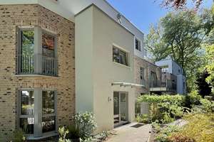 Am Naturschutzgebiet zuhause: Großzügige Maisonette mit Terrasse und Balkon – Die vollständige Adresse der Immobilie erhältst du vom Anbieter., 22397 Wohldorf-Ohlstedt, Hamburg – Vorschaubild 3