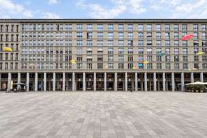 Vermietete 2-Zimmer-Wohnung in den Leibniz-Kolonnaden – Südlage am Walter-Benjamin-Platz
