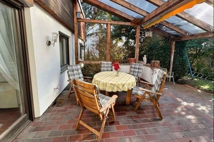 Immobilie in Altdorf bei Nürnberg - Großes freistehendes 1- bis 2-Familienhaus in Altdorf mit Garten und Garage - Bild 21