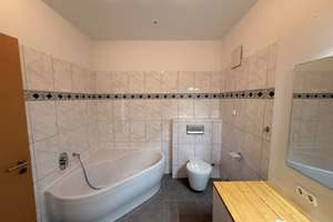 *Schöne 4 Raum Maisonette Wohnung mit XL Dachterrasse*Kamin – Mülheimerstr. 56, 45145 Frohnhausen, Essen – Vorschaubild 26