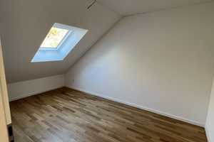 Raumwunder-Großzügiges Einfamilienhaus /  Reihenendhaus in Wiesbaden-Rambach – Wiesbaden – Vorschaubild 13