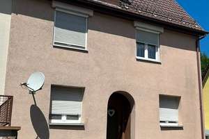 8-Zimmer Doppelhaushälfte mit großem Garten zu vermieten. – Die vollständige Adresse der Immobilie erhältst du vom Anbieter., 72461 Albstadt – Vorschaubild 4