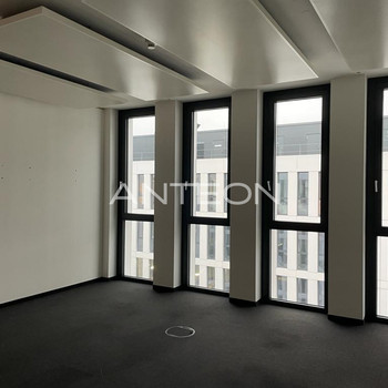 La Cour I Hochwertiger Ausbau | Terrasse I KAT 7 Verkabelung