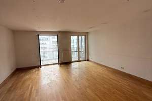 Bezugsfrei! 3 Zi.-Whg mit Aufzug, Balkon und inkl. 2 TG Stellplätzen  zu verkaufen – Die vollständige Adresse der Immobilie erhältst du vom Anbieter., 10179 Mitte (Ortsteil), Berlin – Vorschaubild 3