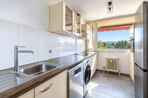 Helle, leerstehende 2-Zimmer-Wohnung in gutem Zustand mit sonnigem Balkon in Frankfurt-Eckenheim – 60435 Eckenheim, Frankfurt am Main – Vorschaubild 6