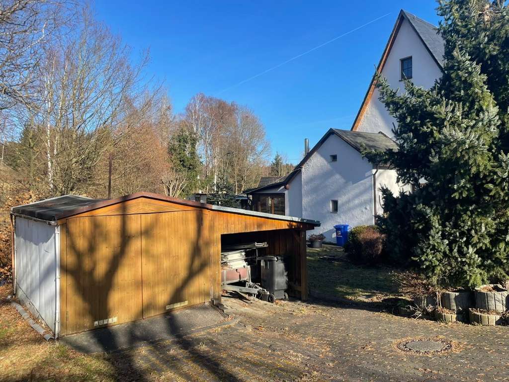 Immobilie in Grünhain-Beierfeld - Kleine Doppelhaushälfte in beliebter und ruhiger Wohnlage - Bild 1