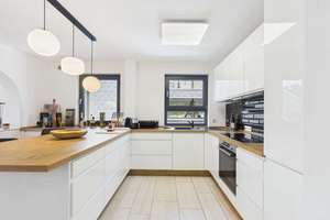 Hausgefühl – Kamin, Whirlpool, 2 Balkone, 2 Bäder & Garage in der großzügigen Maisonette in Syburg – Die vollständige Adresse der Immobilie erhältst du vom Anbieter., 44265 Syburg, Dortmund – Vorschaubild 2