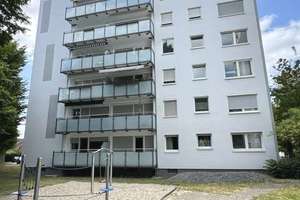 Sehr schöne, gut geschnittene 2-Zimmer-Wohnung mit schönem Blick