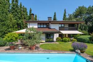 Großzügiges  Architekten Wohnhaus mit herrlichem Garten und Pool – Die vollständige Adresse der Immobilie erhältst du vom Anbieter., 79112 Tiengen, Freiburg im Breisgau – Vorschaubild 1