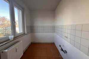 -Mieter gesucht - 3-Raum Wohnung in der City- – Breiter Weg 119, 39104 Magdeburg – Vorschaubild 1