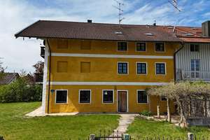 Traditionelles Bauernhaus mit viel Platz und großem Garten nahe dem Ortskern von Evenhausen – Die vollständige Adresse der Immobilie erhältst du vom Anbieter., 83123 Amerang – Vorschaubild 3