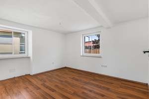 Modernisiertes Einfamilienhaus mit Altbaucharme – Die vollständige Adresse der Immobilie erhältst du vom Anbieter., 86720 Nördlingen – Vorschaubild 9