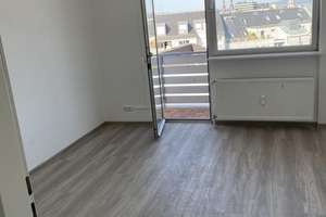 Moderne 1-Zimmerwohnung mit Einbauküche und Balkon in zentraler  Lage von Mainz – Die vollständige Adresse der Immobilie erhältst du vom Anbieter., 55116 Altstadt, Mainz – Vorschaubild 2