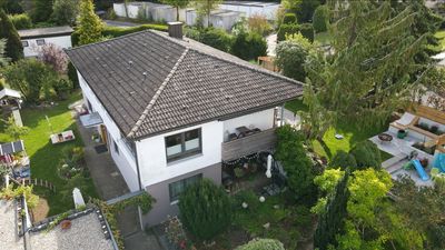 Einfamilienhaus freistehend mit Einliegerwohnung