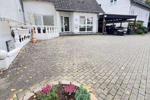 LEVERKUSEN-OPLADEN - EINFAMILIENHAUS IN RUHIGER LAGE + 5 PKW STELLPLÄTZE – Die vollständige Adresse der Immobilie erhältst du vom Anbieter., 51379 Opladen, Leverkusen – Vorschaubild 1