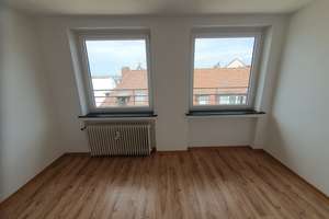 Sehr schöne renovierte 3-Zimmer-Wohnung  mit großem Balkon im 5. Obergeschoss in Bremerhaven – Hafenstraße 31, 27576 Lehe, Bremerhaven – Vorschaubild 5