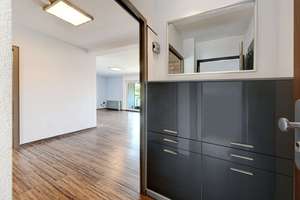 Offenes Wohnen mit Abendsonne – Modernisierte Eigentumswohnung mit Garage in Mülheim-Broich – 45479 Broich, Mülheim an der Ruhr – Vorschaubild 4