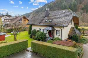 Fantastisches Familiendomizil: 2 EFH mit Garage, Carport u. wunderschönen Garten in 79263 Simonswald – Emmendingen (Kreis) – Vorschaubild 6