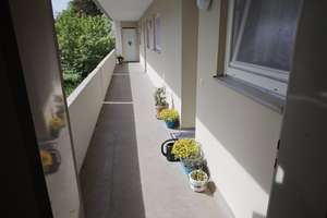 Schöne helle 2-Zimmer-Wohnung in Wiesbaden-Biebrich mit Balkon – Armenruhstraße 7, 65203 Biebrich, Wiesbaden – Vorschaubild 2